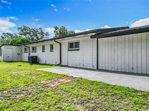 Exterior - 7971 E Highway 25, Belleview, FL 34420 photo 13 of 19