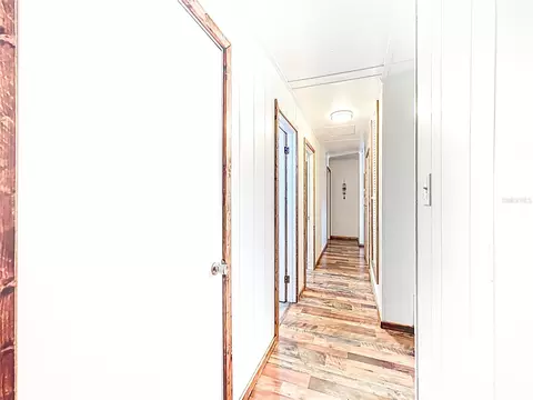 Entry Way - 7971 E Highway 25, Belleview, FL 34420 photo 2 of 2