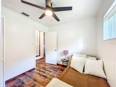 Bedroom - 7971 E Highway 25, Belleview, FL 34420 photo 7 of 8