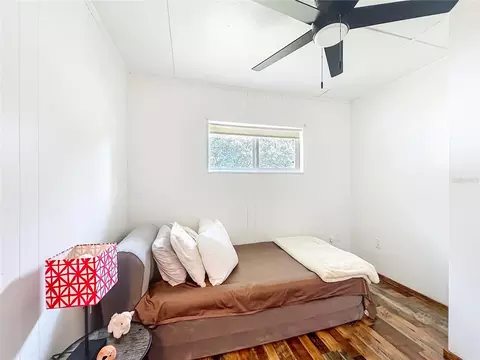 Bedroom - 7971 E Highway 25, Belleview, FL 34420 photo 8 of 8