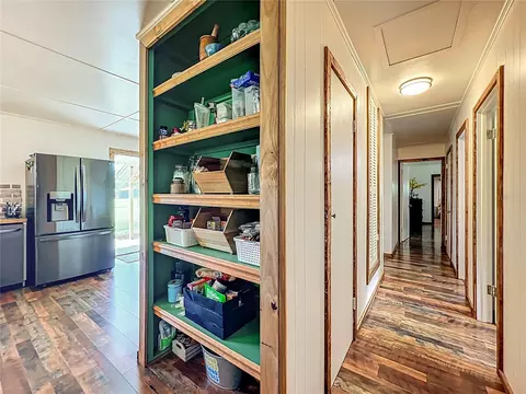 Entry Way - 7971 E Highway 25, Belleview, FL 34420 photo 1 of 2