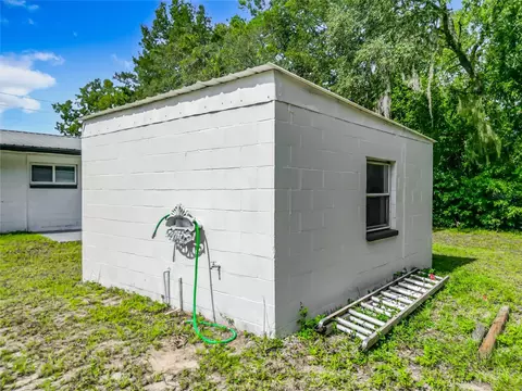 Exterior - 7971 E Highway 25, Belleview, FL 34420 photo 11 of 19