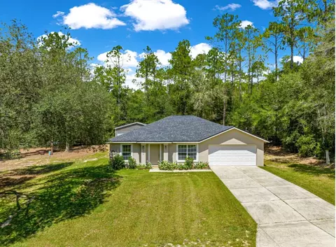 1423 W Hawk Ln, Citrus Springs, FL 34434