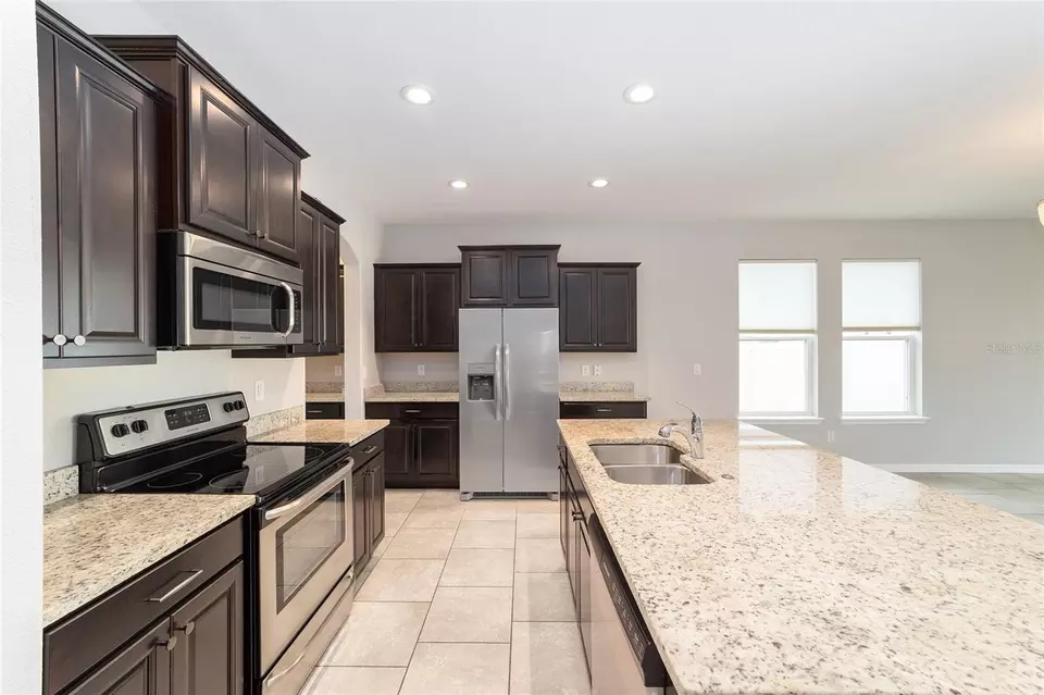 Kitchen - 5716 SW 50th Ave, Ocala, FL 34474 photo 2 of 2