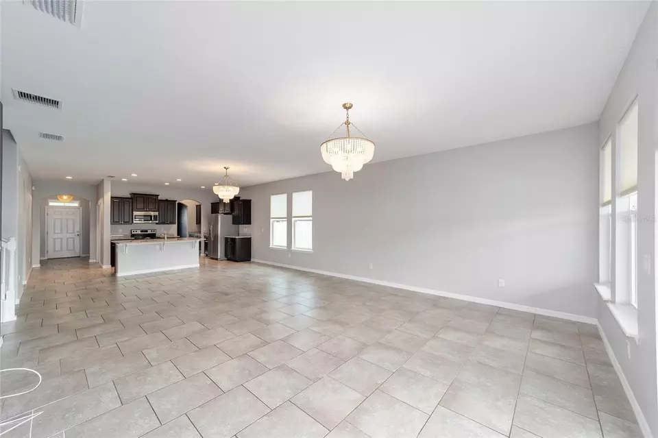 Living - 5716 SW 50th Ave, Ocala, FL 34474 photo 3 of 7