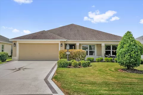 3283 Delk Dr, The Villages, FL 32163