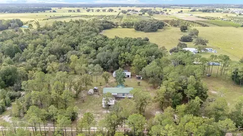 20490 NW 27th St, Morriston, FL 32668