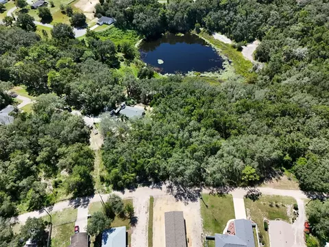 Casaurina Road, Lady Lake, FL 32159