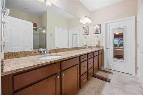 Bath - 10074 SW 77th Loop, Ocala, FL 34481 photo 2 of 4