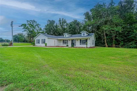 Exterior - 12615 NW Gainesville Rd, Reddick, FL 32686 photo 9 of 18