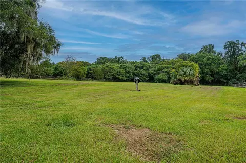 Exterior - 12615 NW Gainesville Rd, Reddick, FL 32686 photo 15 of 18