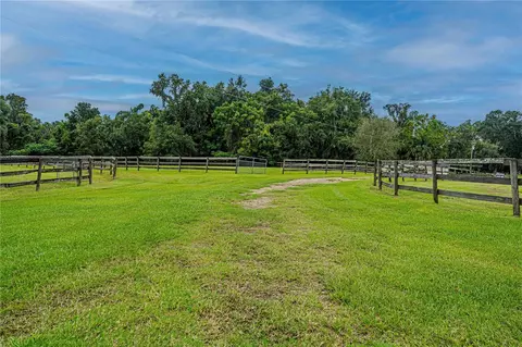 Exterior - 12615 NW Gainesville Rd, Reddick, FL 32686 photo 14 of 18