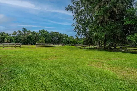 Exterior - 12615 NW Gainesville Rd, Reddick, FL 32686 photo 13 of 18