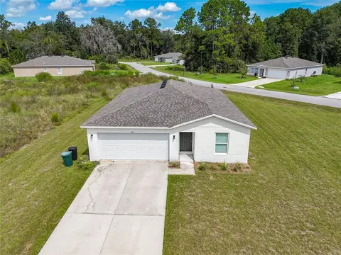 241 Live Oak Blvd, Crescent City, FL 32112