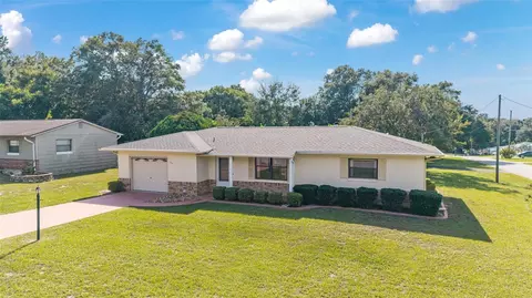 602 Third Ave, Lady Lake, FL 32159