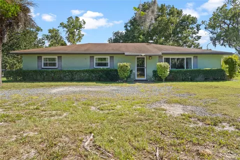 11350 SE 35th St, Morriston, FL 32668