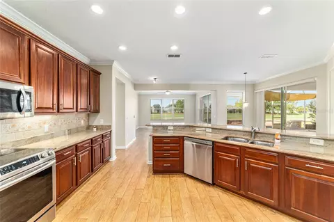 Kitchen - 9539 SW 71st Loop, Ocala, FL 34481 photo 7 of 7