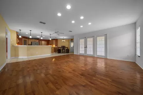 Living - 2310 SE 22nd Loop, Ocala, FL 34471 photo 2 of 3