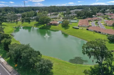 View/Area - 2310 SE 22nd Loop, Ocala, FL 34471 photo 8 of 9