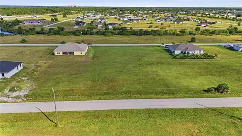 3915 NW 38th Ln, Cape Coral, FL 33993