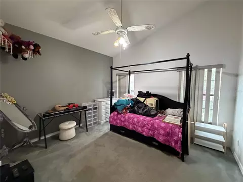 Bedroom - 9 Hialeah Dr, Ocala, FL 34482 photo 3 of 5