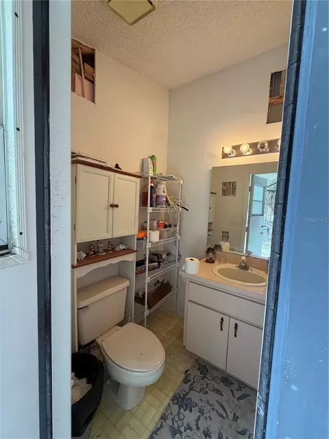 Bath - 9 Hialeah Dr, Ocala, FL 34482 photo 4 of 4