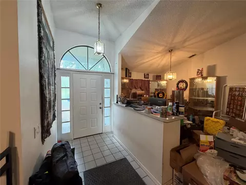 Entry Way - 9 Hialeah Dr, Ocala, FL 34482 photo 1 of 2