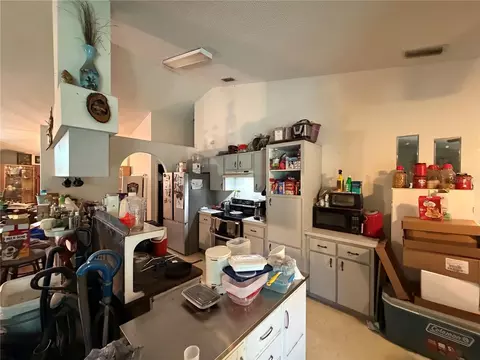 Kitchen - 9 Hialeah Dr, Ocala, FL 34482 photo 1 of 2