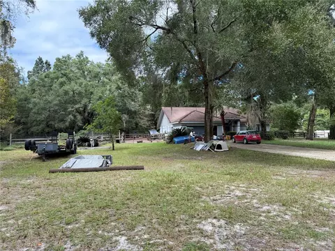 Exterior - 9 Hialeah Dr, Ocala, FL 34482 photo 2 of 15