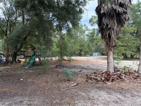 Exterior - 9 Hialeah Dr, Ocala, FL 34482 photo 13 of 15