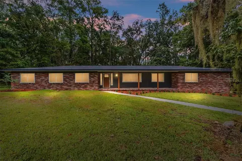 9310 NW 10th Pl, Gainesville, FL 32606