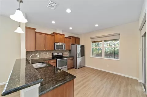 Kitchen - 9119 SW 70th Loop, Ocala, FL 34481 photo 3 of 5