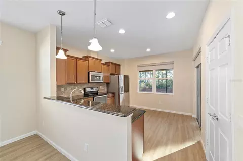 Kitchen - 9119 SW 70th Loop, Ocala, FL 34481 photo 2 of 5