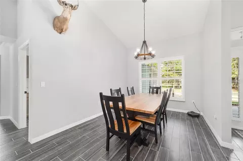 Dining - 15600 NW 185th St, Williston, FL 32696 photo 1 of 2