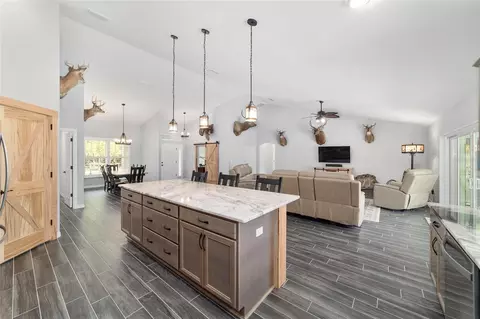 Kitchen - 15600 NW 185th St, Williston, FL 32696 photo 5 of 7