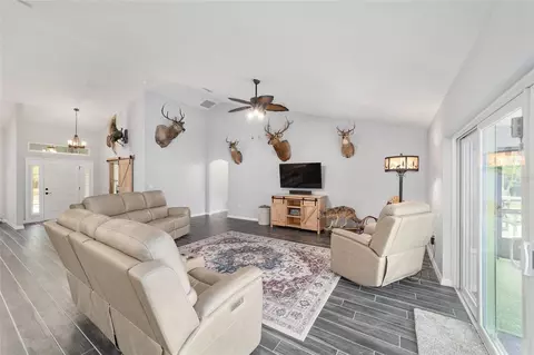 Living - 15600 NW 185th St, Williston, FL 32696 photo 3 of 3