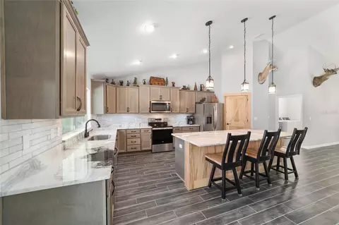 Kitchen - 15600 NW 185th St, Williston, FL 32696 photo 4 of 7