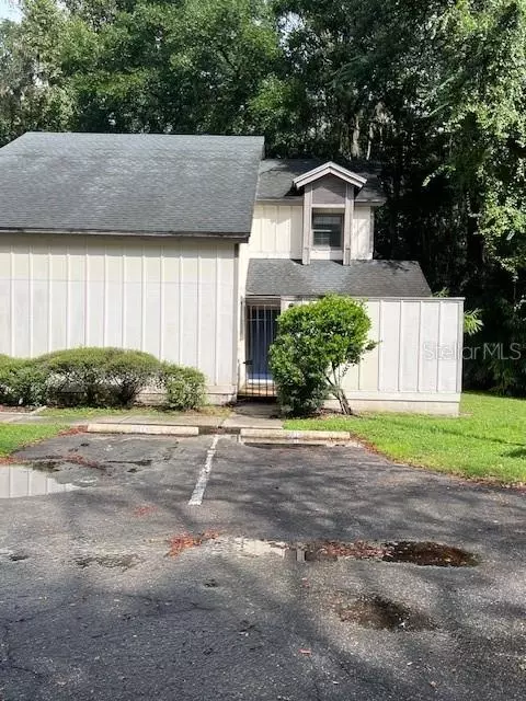 319 SW 54th Dr #319, Gainesville, FL 32607