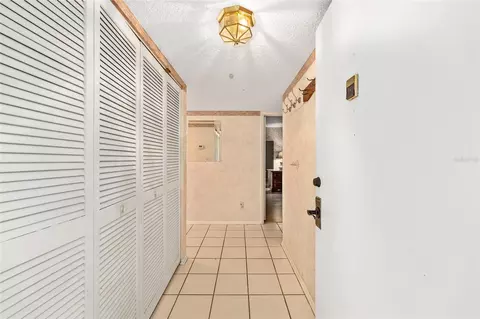 Entry Way - 606 Midway Dr #A, Ocala, FL 34472 photo 1 of 2