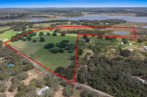 17355 SE 260th Avenue Rd, Umatilla, FL 32784