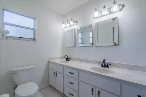 Bath - 9652 SW 84th Ter #E, Ocala, FL 34481 photo 1 of 3