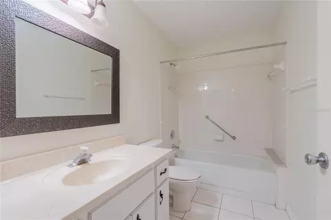 Bath - 9652 SW 84th Ter #E, Ocala, FL 34481 photo 3 of 3