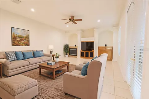 Living - 2243 SE Laurel Run Dr, Ocala, FL 34471 photo 12 of 12