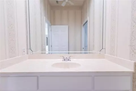 Bath - 2243 SE Laurel Run Dr, Ocala, FL 34471 photo 7 of 8
