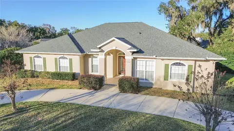 Exterior - 2243 SE Laurel Run Dr, Ocala, FL 34471 photo 7 of 12