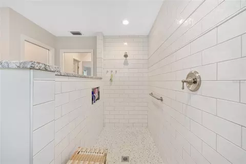Bath - 8778 NW 130th St, Reddick, FL 32686 photo 4 of 8