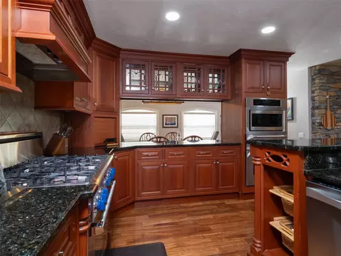 Kitchen - 8393 NW 110th St, Reddick, FL 32686 photo 2 of 4