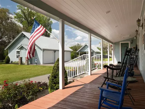 Exterior - 8393 NW 110th St, Reddick, FL 32686 photo 4 of 7
