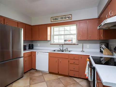 Kitchen - 8393 NW 110th St, Reddick, FL 32686 photo 3 of 4