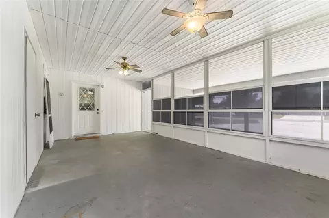 Exterior - 9981 SW 103rd Pl, Ocala, FL 34481 photo 6 of 9